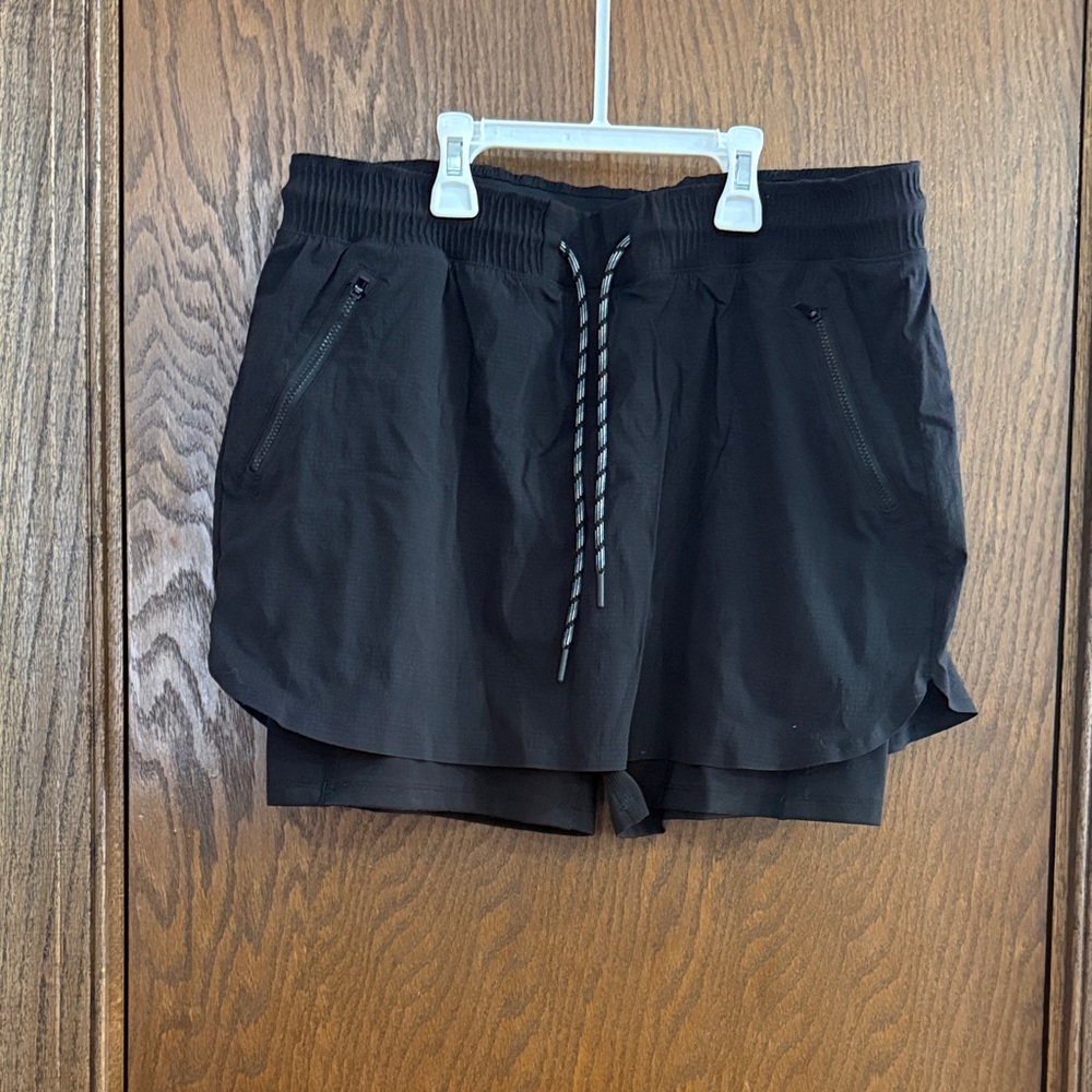 Black Athleta Shorts with Drawstring size 12